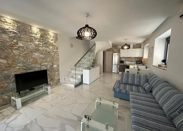 Villa Stephanie * Hanioti